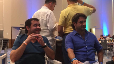 Fabio Ríos con el secretario de movilidad de Medellín, Juan Esteban Martínez